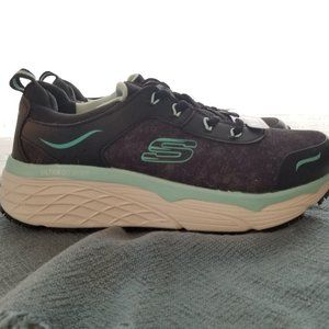 NWOT skechers air cooled work shoes